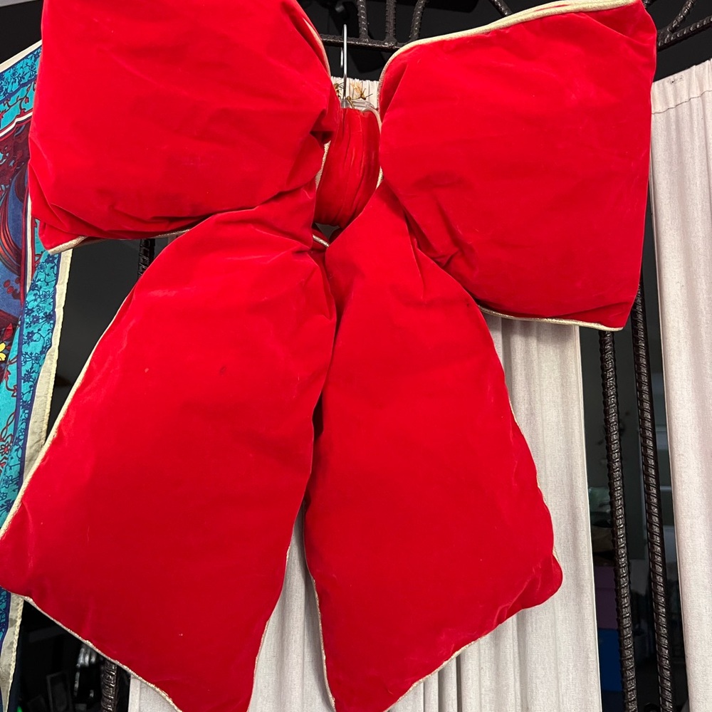 Vintage Red Velvet Bow Decor Holiday Magic!